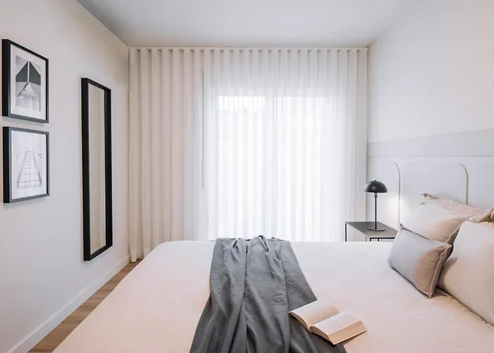 Oliveira - 1 Bedroom, Parking In Parque Nacoes