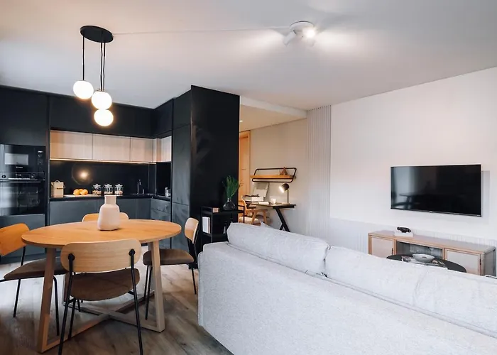 Apartament Oliveira - 1 Bedroom, Parking In Parque Nacoes *