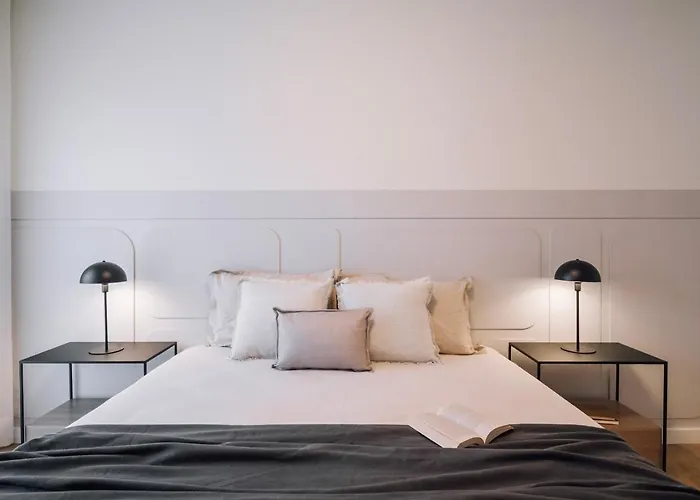 Oliveira - 1 Bedroom, Parking In Parque Nacoes * Lisboa