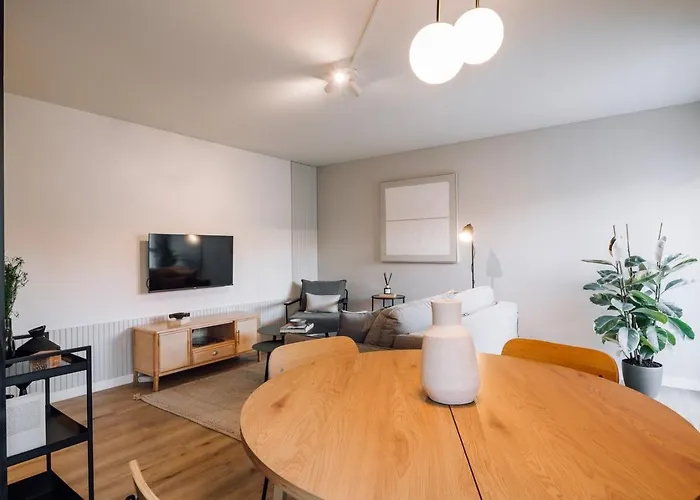 Oliveira - 1 Bedroom, Parking In Parque Nacoes شقة *