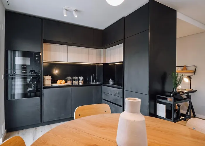 Oliveira - 1 Bedroom, Parking In Parque Nacoes Lisboa