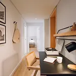 Oliveira - 1 Bedroom, Parking In Parque Nacoes Διαμέρισμα
