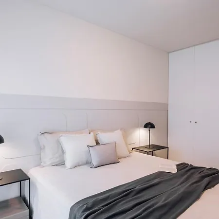 דירה Oliveira - 1 Bedroom, Parking In Parque Nacoes ליסבון