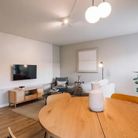 Oliveira - 1 Bedroom, Parking In Parque Nacoes דירה *