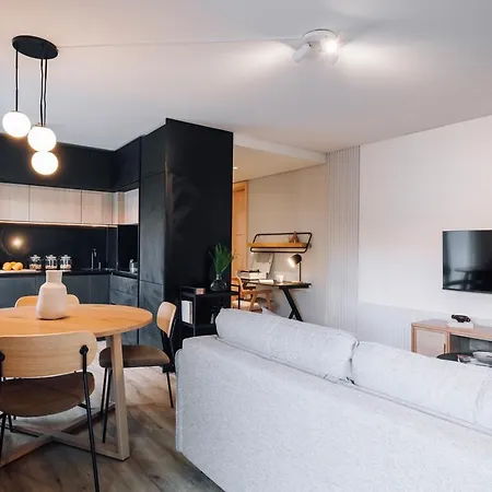 Apartment Oliveira - 1 Bedroom, Parking In Parque Nacoes *